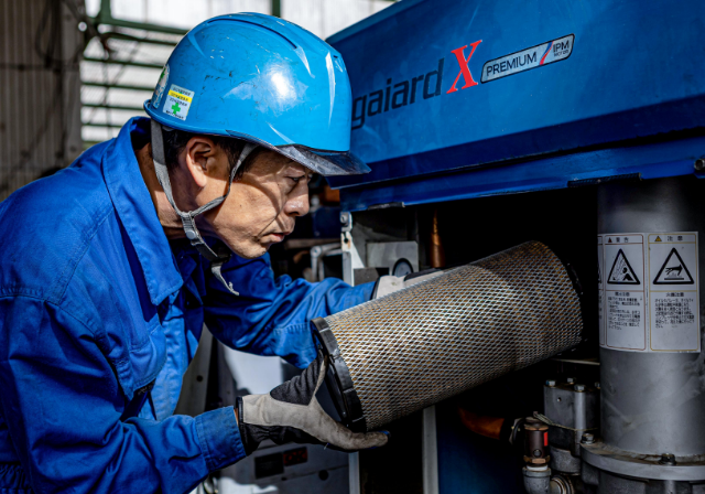 コンプレッサー保守・サービスにおける、定期メンテナンスおよび緊急修理対応